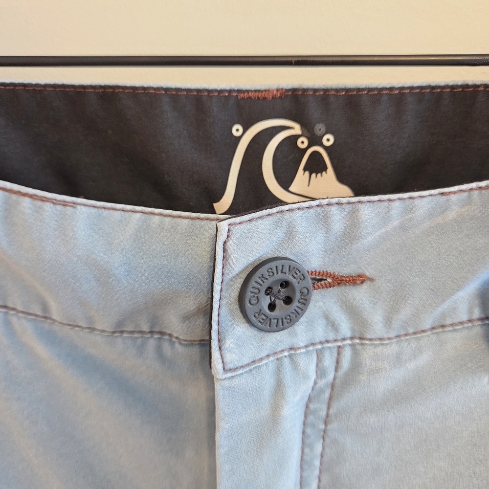 Quiksilver Men’s Blue Distressed Shorts Size 30 Surf Skate - Picture 5 of 9